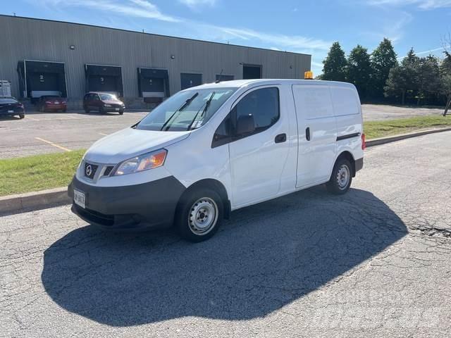 Nissan NV200 Ванове за доставки