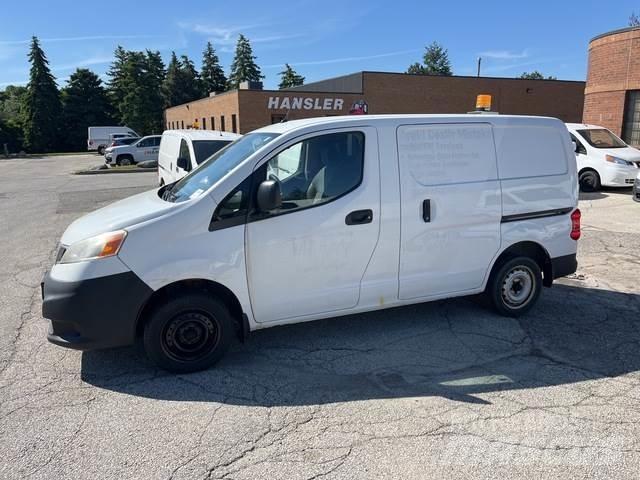 Nissan NV200 Ванове за доставки