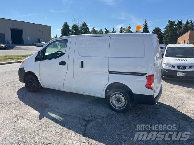Nissan NV200 Ванове за доставки