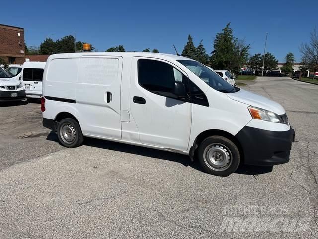Nissan NV200 Ванове за доставки