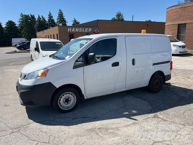 Nissan NV200 Ванове за доставки