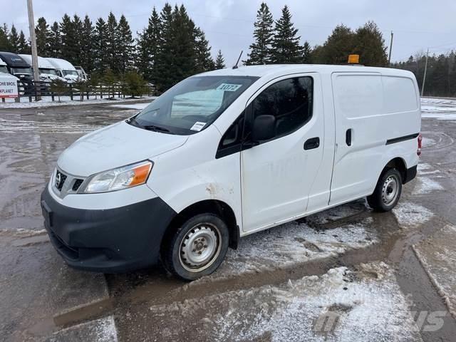 Nissan NV200 Ванове за доставки
