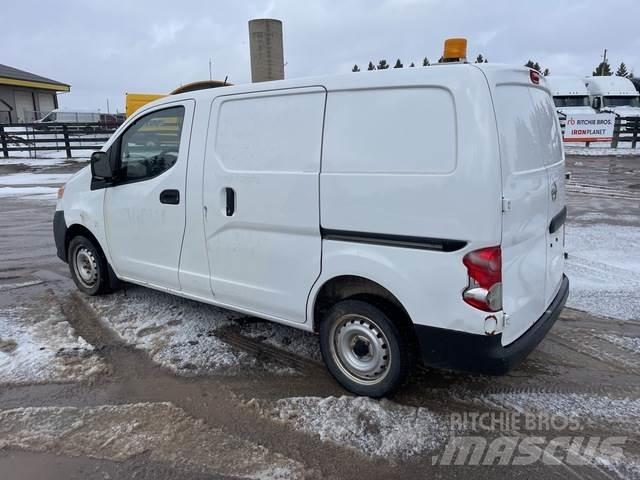 Nissan NV200 Ванове за доставки
