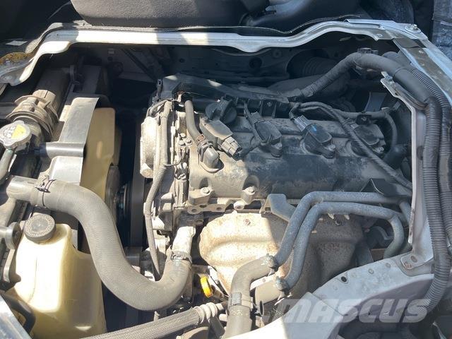 Nissan NV350 Строителство - Други