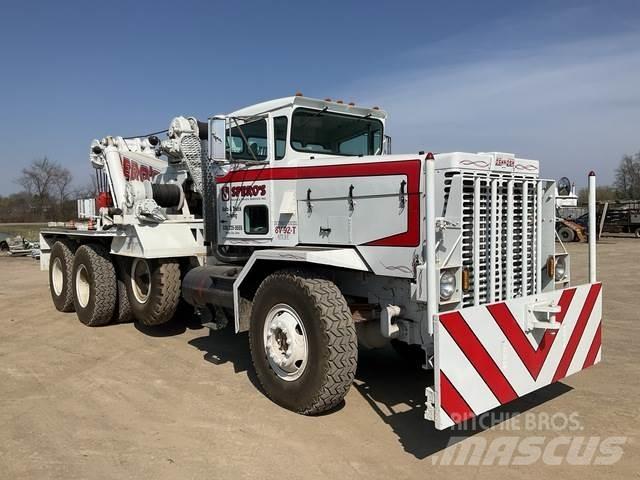 Oshkosh M911 Автомобили за пътна помощ