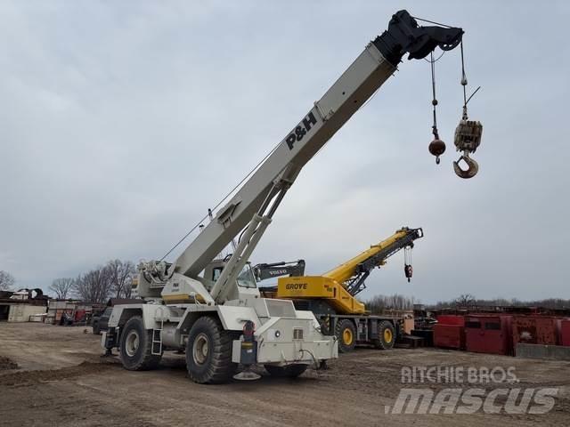 P&H CN150 Кранове за тежък терен
