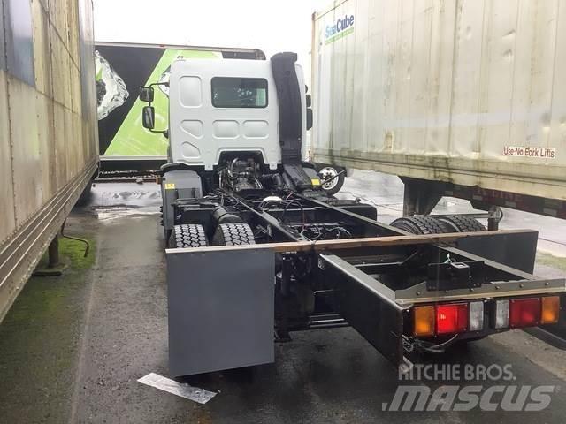 Peterbilt 220 Кабини