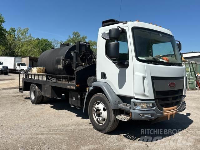 Peterbilt 220 Други