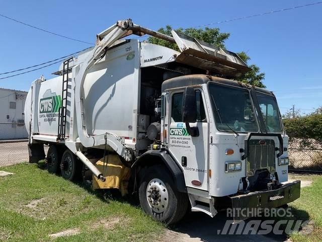 Peterbilt 320 Камиони за отпадъци