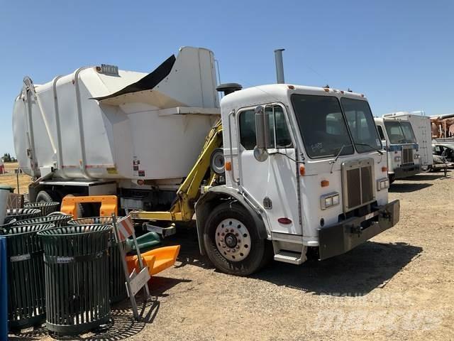 Peterbilt 320 Камиони за отпадъци
