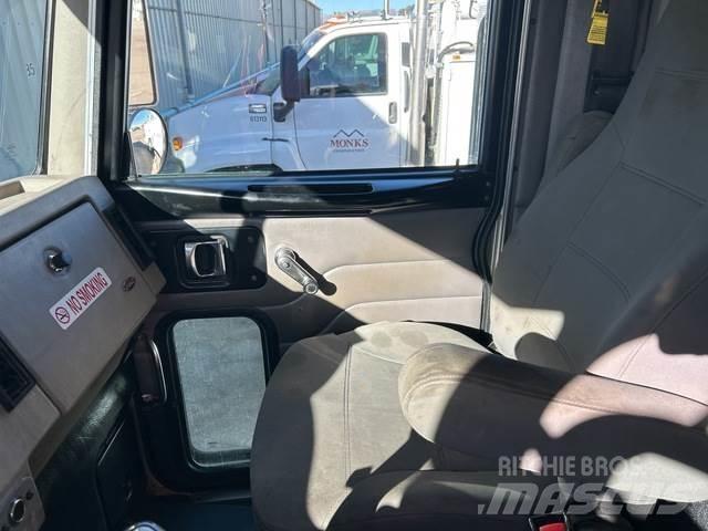 Peterbilt 335 Цистерна