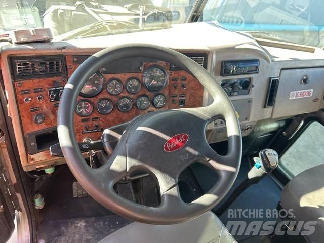 Peterbilt 335 Цистерна