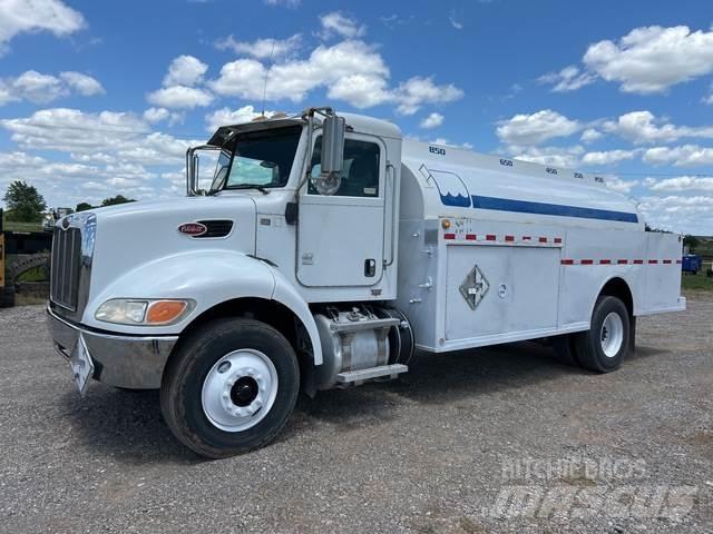 Peterbilt 337 Цистерна
