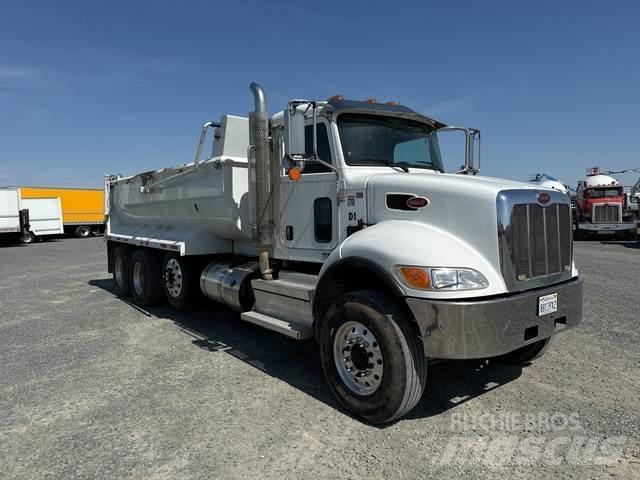 Peterbilt 348 Самосвал
