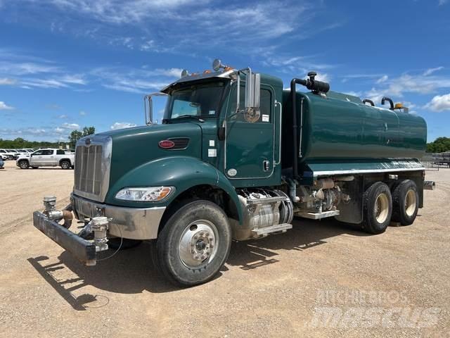 Peterbilt 348 Цистерни за вода
