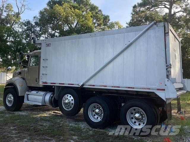 Peterbilt 348 Самосвал