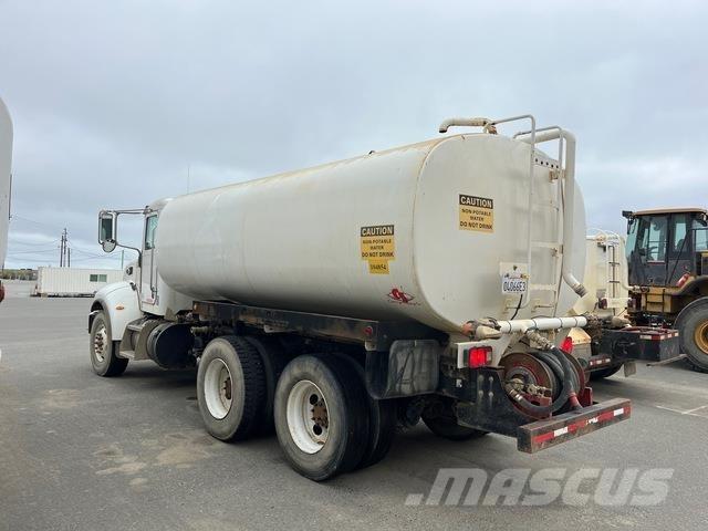 Peterbilt 348 Цистерни за вода
