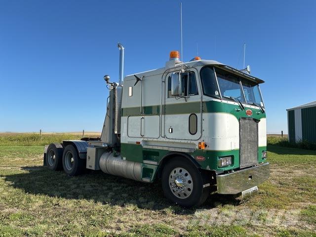 Peterbilt 362 Кабини