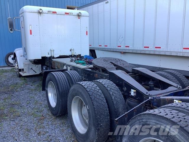 Peterbilt 365 Влекачи