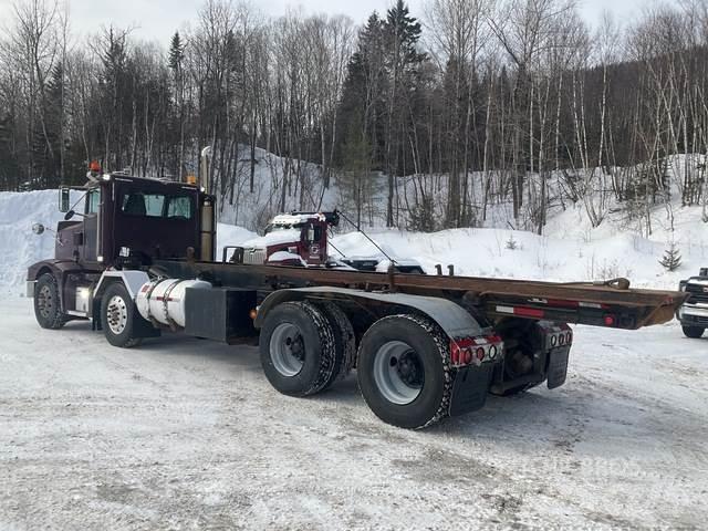 Peterbilt 377 Камиони със скипов подемник