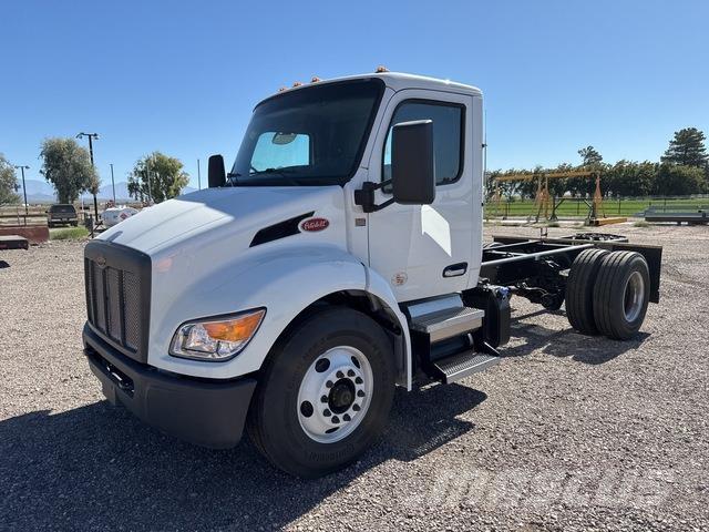 Peterbilt 537 Кабини