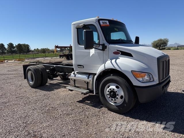 Peterbilt 537 Кабини