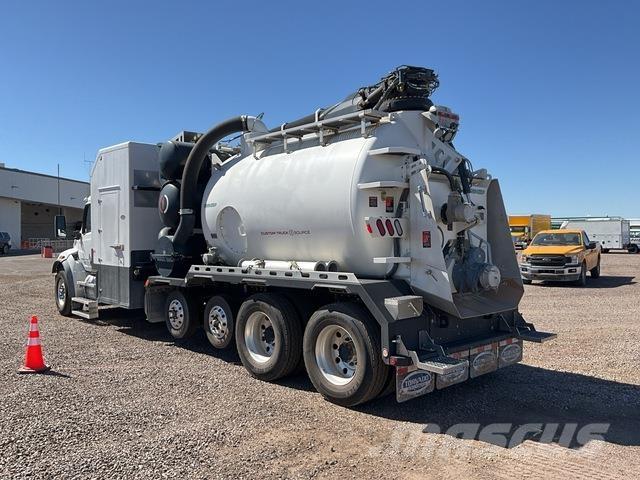 Peterbilt 548 Верижен екскаватор