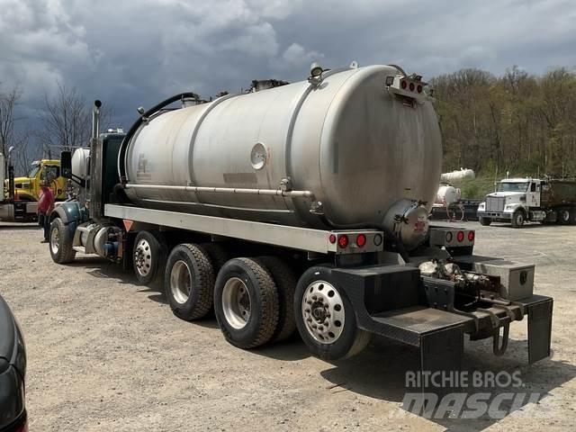 Peterbilt 567 Комби / вакуум камиони
