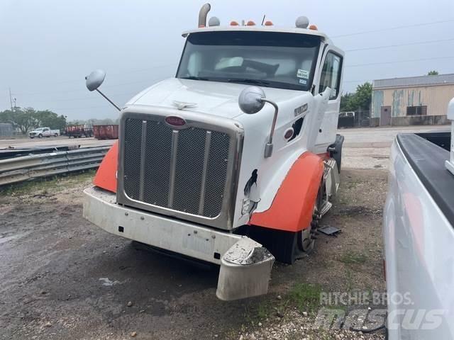 Peterbilt 567 Влекачи