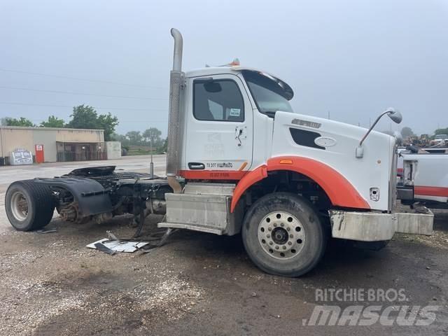 Peterbilt 567 Влекачи