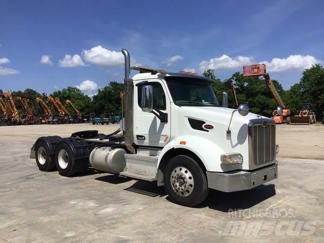 Peterbilt 567 Влекачи