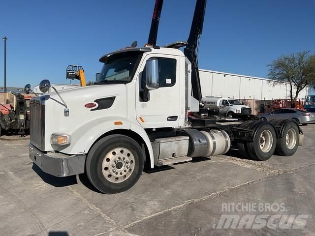 Peterbilt 567 Влекачи