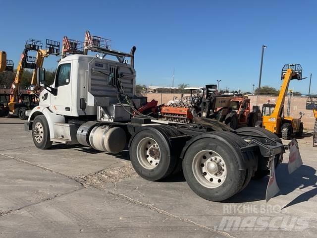 Peterbilt 567 Влекачи
