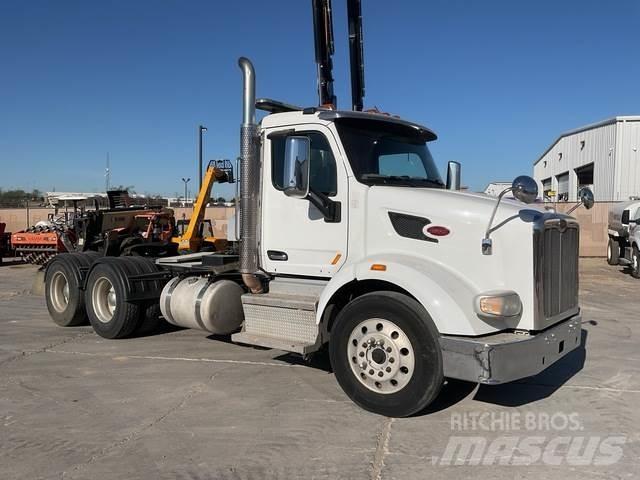 Peterbilt 567 Влекачи
