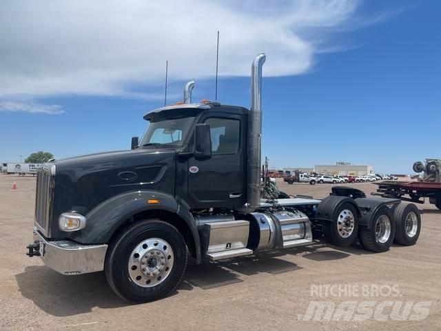 Peterbilt 567 Влекачи