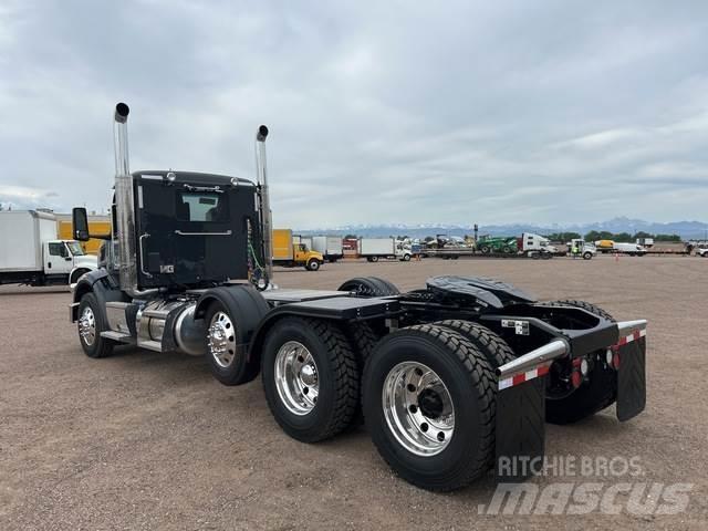 Peterbilt 567 Влекачи