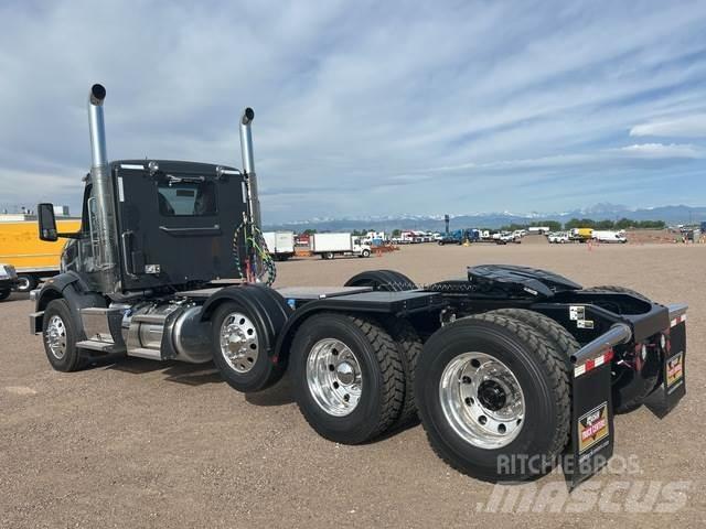 Peterbilt 567 Влекачи