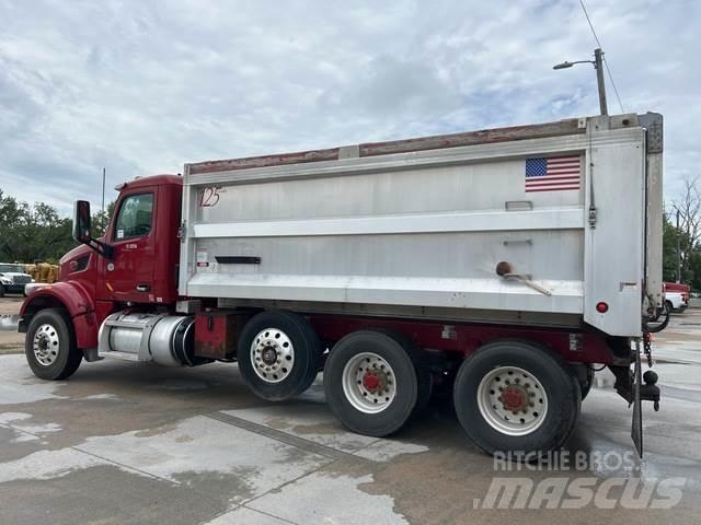 Peterbilt 567 Самосвал