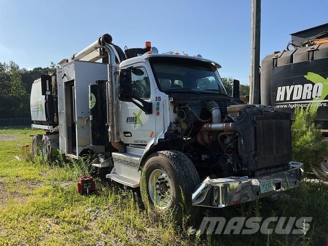 Peterbilt 567 Верижен екскаватор