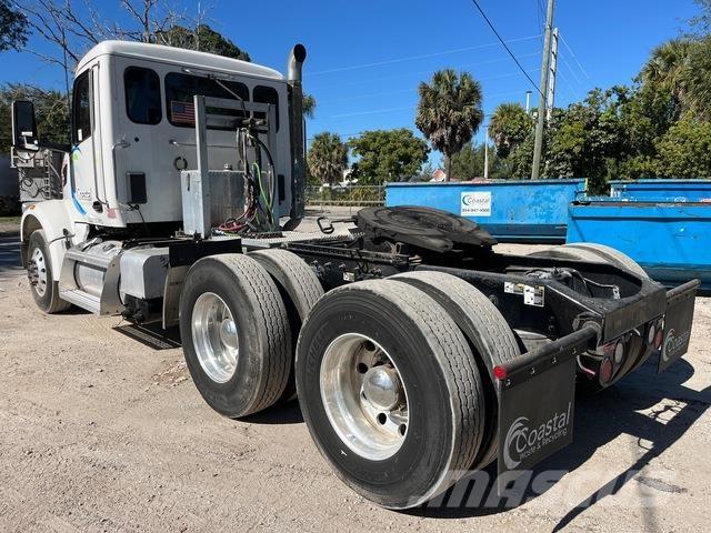 Peterbilt 567 Влекачи