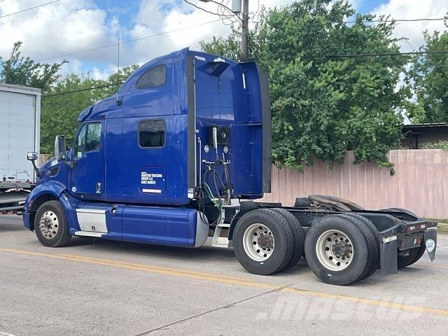 Peterbilt 587 Влекачи