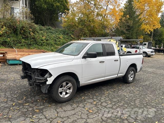 RAM 1500 Пикапи