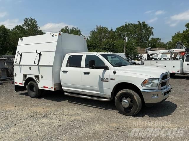 RAM 3500 Пикапи