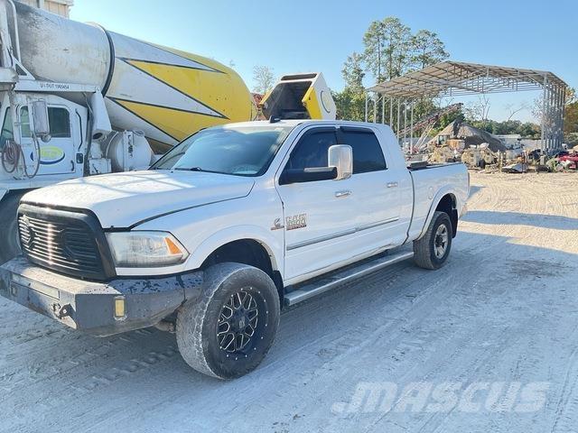 RAM 3500 Пикапи