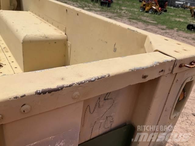  Raytheon M1102 Други ремаркета