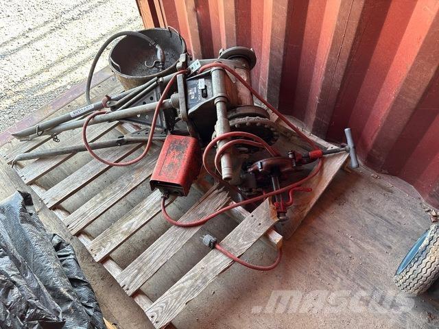  Ridgid 300-12 Оборудване за тръбопроводи