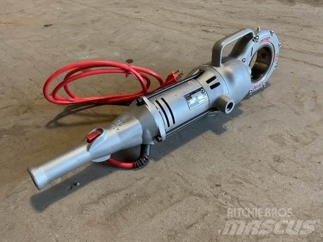  Ridgid 700-T2 Оборудване за тръбопроводи