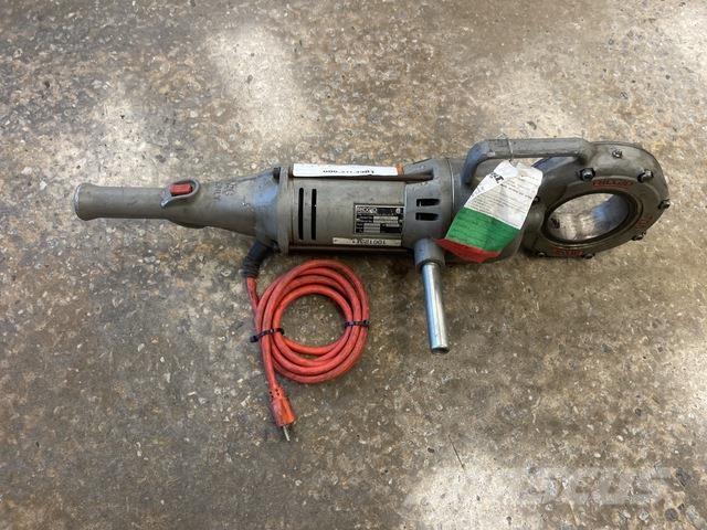  Ridgid 700-T2 Оборудване за тръбопроводи