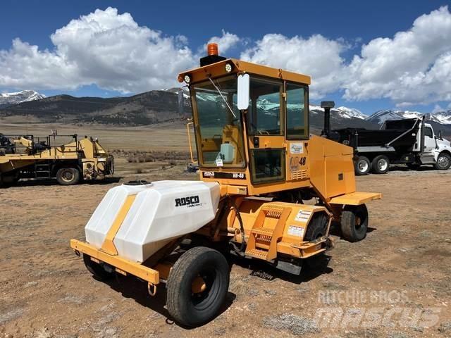 Rosco 4950 Машини за почистване на закрито

