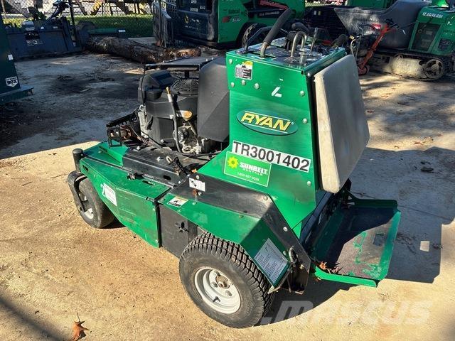 Ryan ZTS Оборудване за аериране и отстраняване на мъртви листа от тревни площи